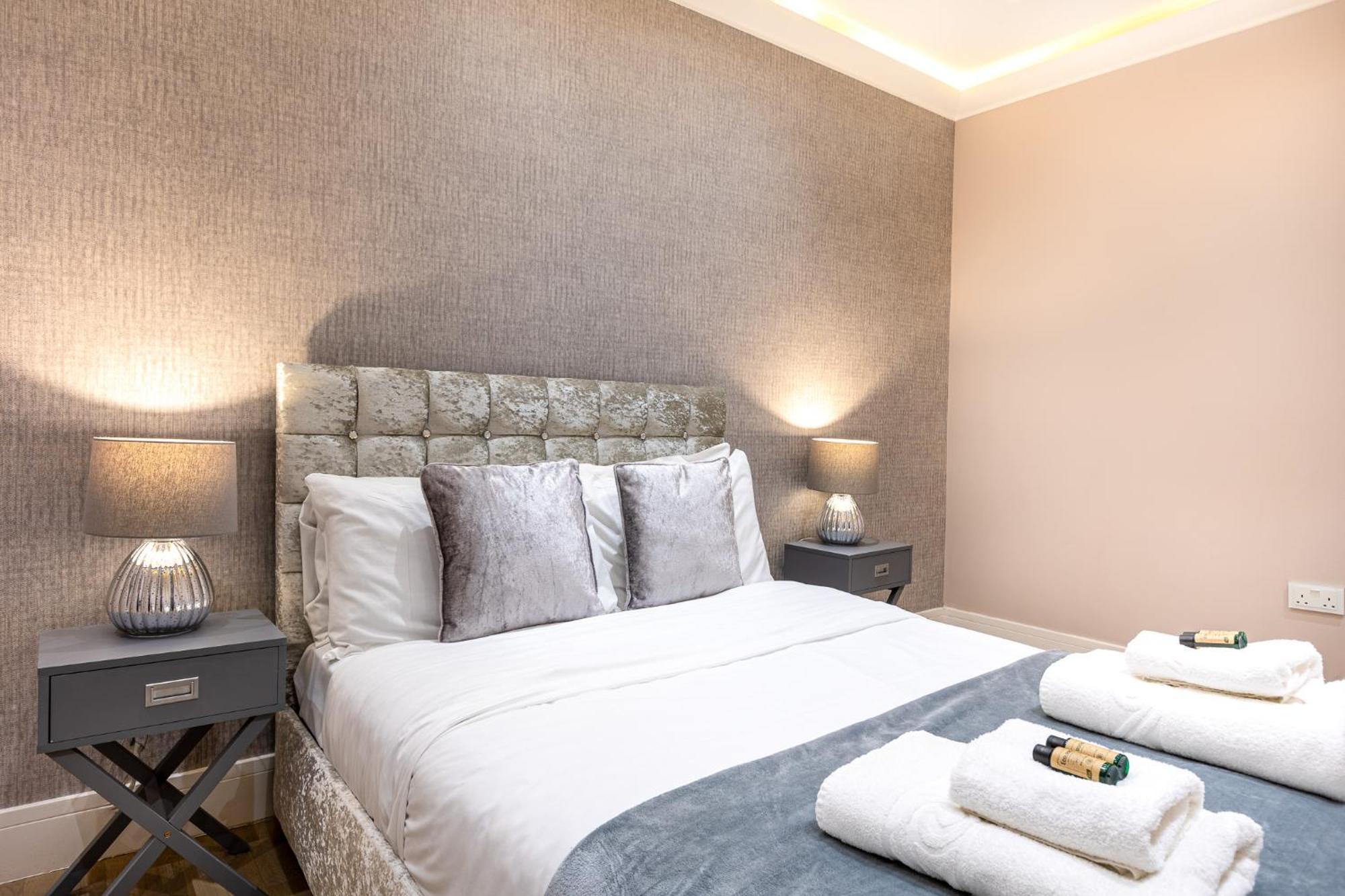 Modern 4 Bdr 3 Bth Apt Minutes From Edgware Road London Kültér fotó