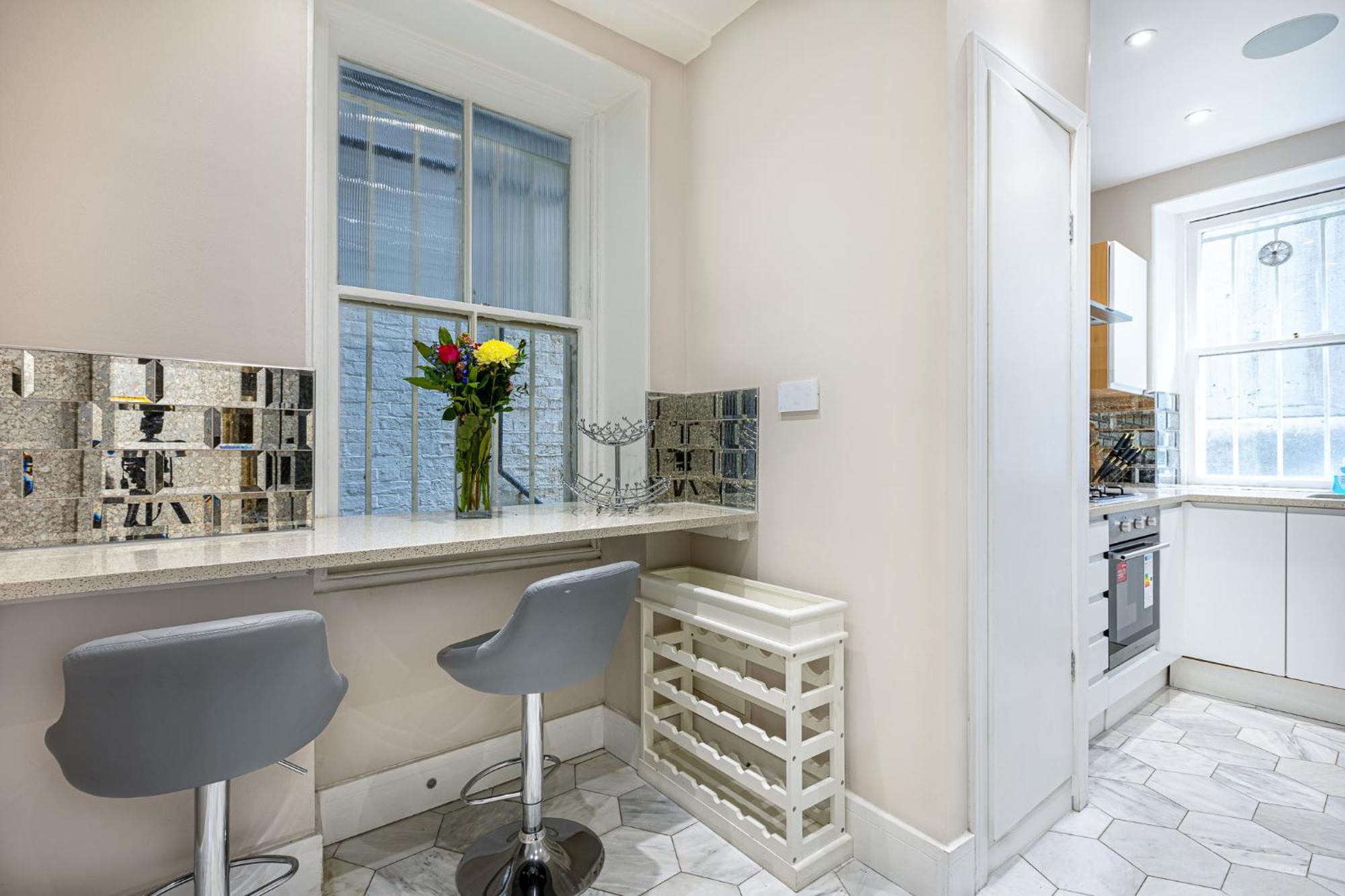 Modern 4 Bdr 3 Bth Apt Minutes From Edgware Road London Kültér fotó