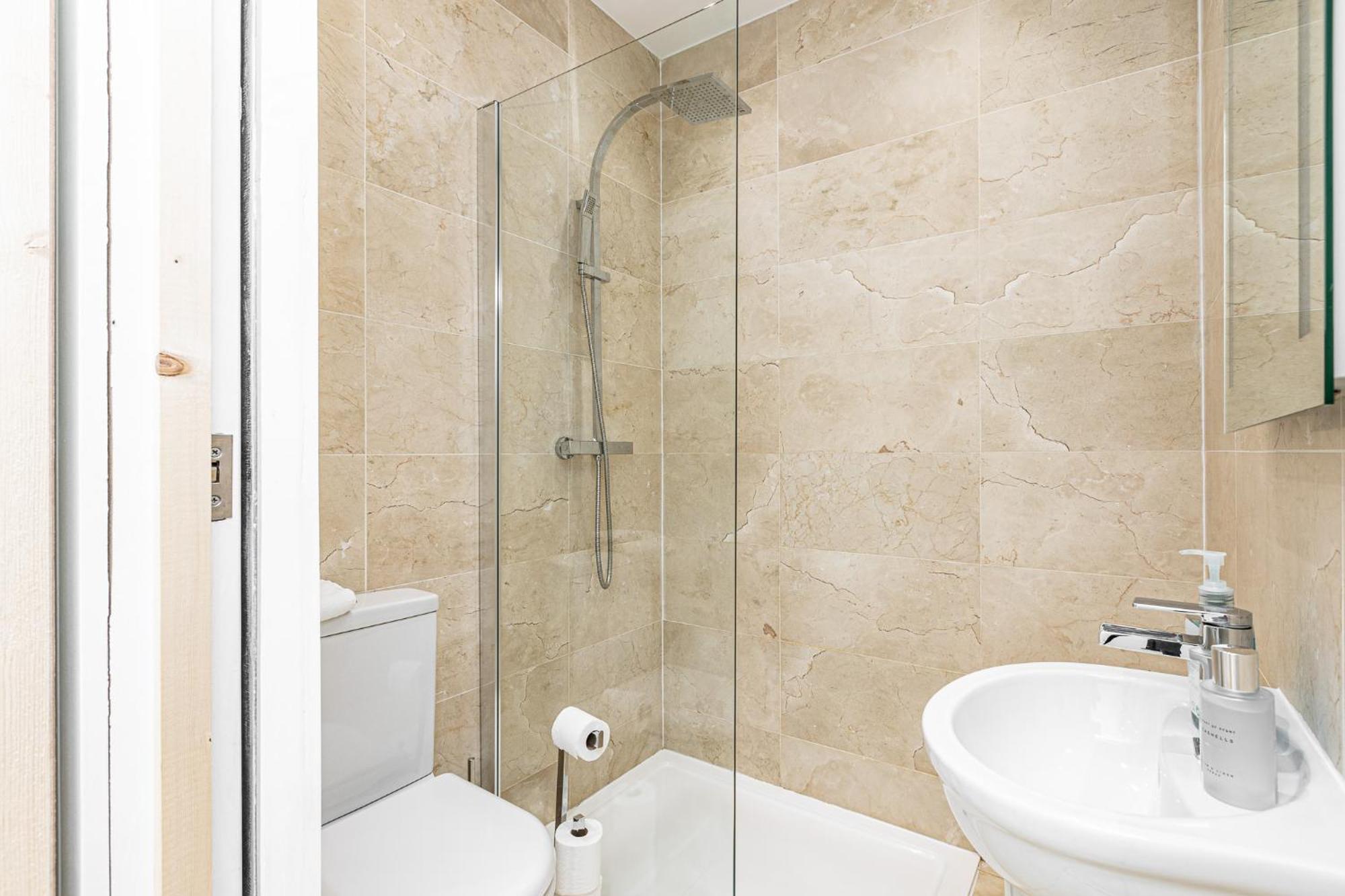 Modern 4 Bdr 3 Bth Apt Minutes From Edgware Road London Kültér fotó